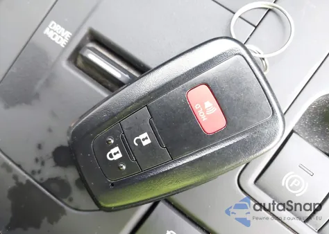 2022 Toyota Highlander L из США, поврежденный, VIN 5TDCZRAH3NS546761